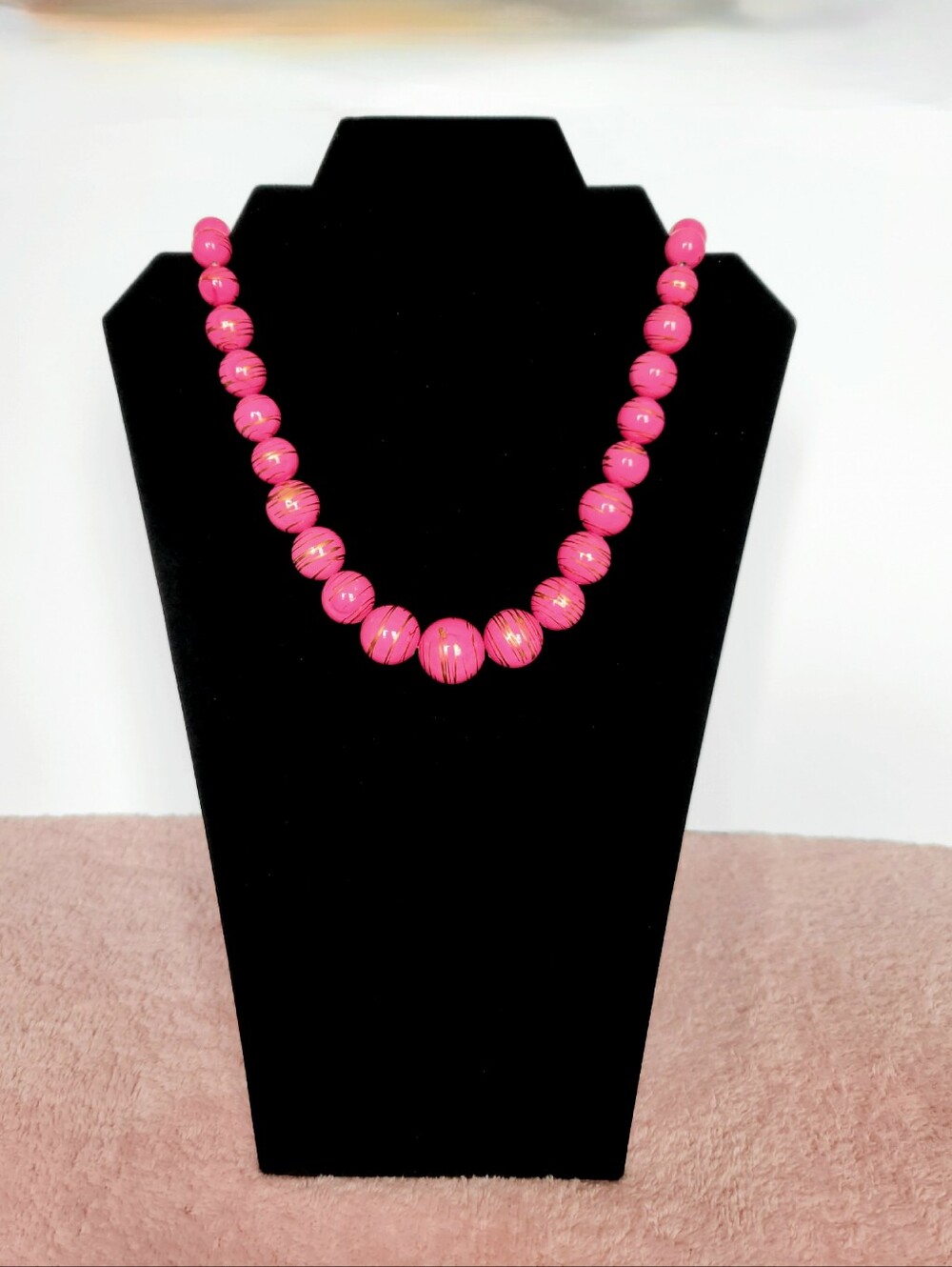 Vintage 80's Hot Pink Lucite Bead Necklace Gold Swirl 30"
